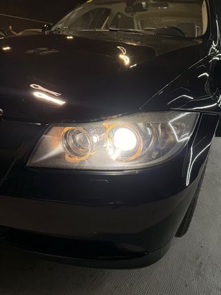 BMW Serie 3 325i “C” Nacional/xenon/pantalla/Autom