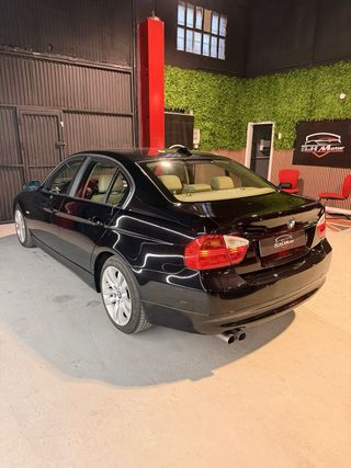 BMW Serie 3 325i “C” Nacional/xenon/pantalla/Autom
