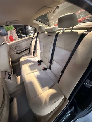 BMW Serie 3 325i “C” Nacional/xenon/pantalla/Autom