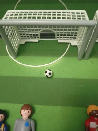 Campo de fútbol Playmobil maletin