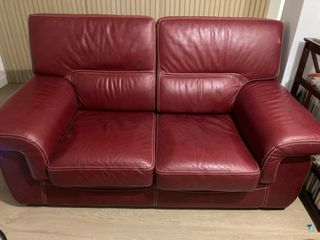 Sofá de 2 plazas en cuero rojo
