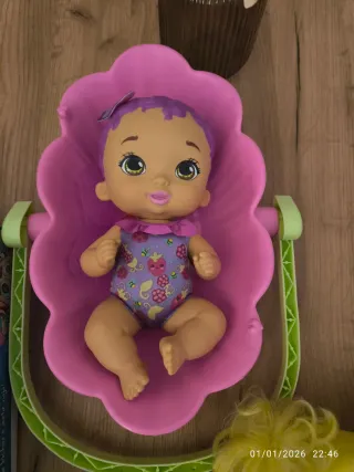 Muñeca My Garden Baby con Cuna Flor