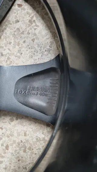 Llanta Nissan Pulsar 16 195/60r16