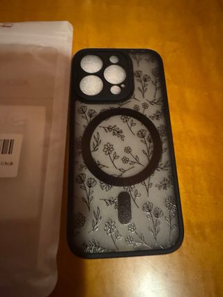 Cover iPhone Nera Floreale MagSafe