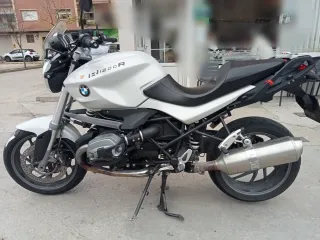 BMW R1200R 2013 con 3 maletas, ruedas nuevas...