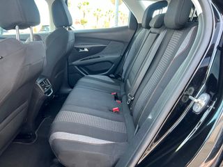 Peugeot 3008 1.5 DCI. Active.