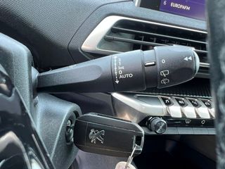 Peugeot 3008 1.5 DCI. Active.
