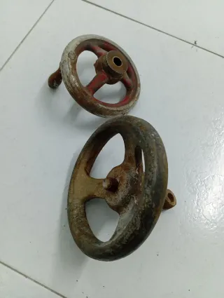 Lote 2 volantes máquina