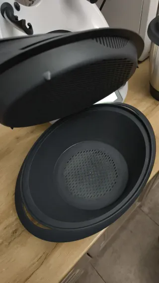 Thermomix TM6 con vaso y accesorios sin estrenar