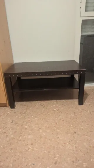 Mesa de centro de madera oscura