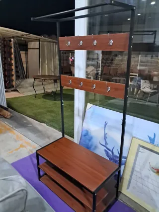 Perchero recibidor con zapatero