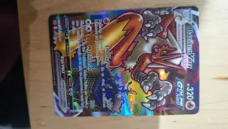 Carta Pokémon Blaziken VMAX 320 PS