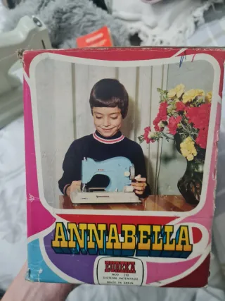 Máquina de coser infantil Anabella Eureka