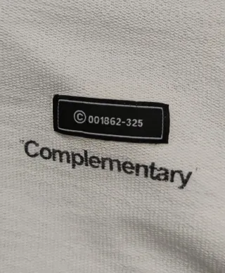 Camiseta Bershka Blanca Talla L Regular Fit