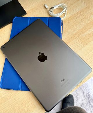 Apple iPad 8 Plata