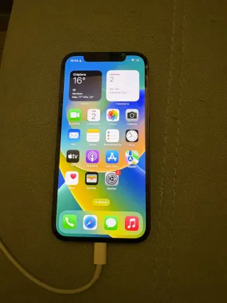 iPhone 12 Azul 128 GB. Nivel de batería, 87%