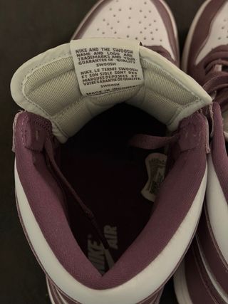 Nike Air Jordan 1 Morado Blanco