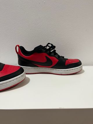 Zapatillas Nike Rojas y Negras