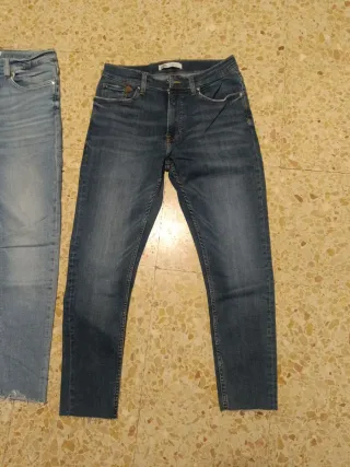 Lote Vaqueros,chaqueta y camiseta Zara Hombre Tal