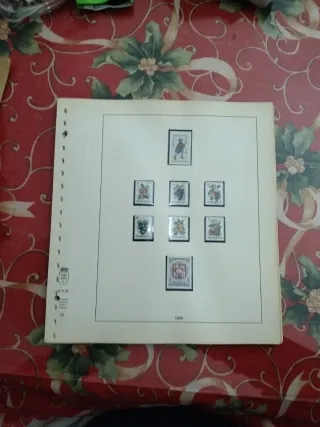 73 Hojas Lindner Austria Sellos