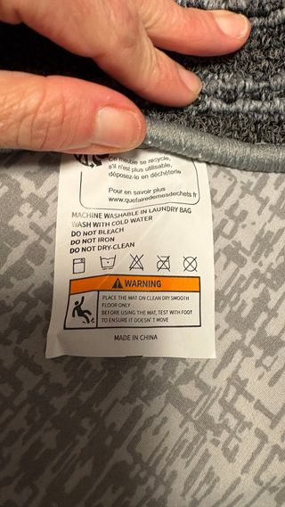 Alfombra de rayas gris y blanco