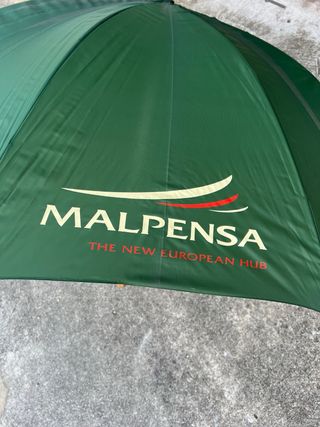 Ombrello verde MALPENSA