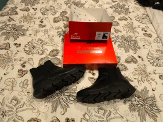 Botines T41 Fluchos Bona de Piel con Plataforma