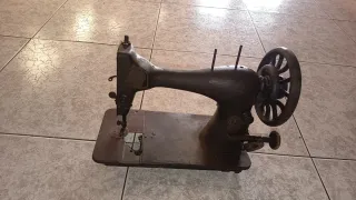 Máquina de coser antigua