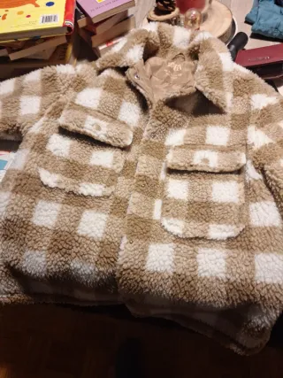 Chaqueta Zara cuadros borreguito