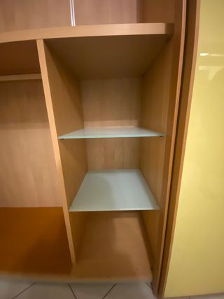 Armadio ante scorrevoli con cassettiera