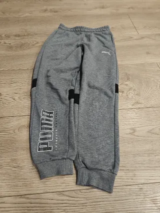 Pantalón deportivo Puma gris