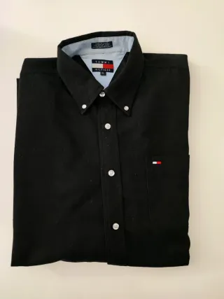 Camisas Tommy Hilfiger, Yves Saint Lauren y Mirto