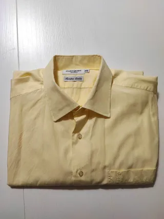 Camisas Tommy Hilfiger, Yves Saint Lauren y Mirto