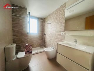 Piso en venta en Poniente-Norte - Miralbaida - Parque Azahara en Córdoba