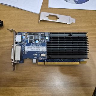 Scheda Video AMD Sapphire R5 230 PCI-e