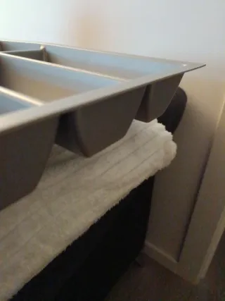 Organizador de cubiertos plástico gris