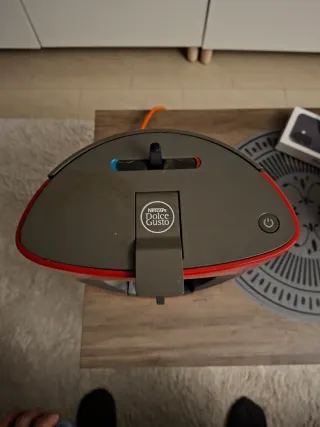 Cafetera Dolce Gusto Roja