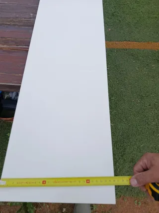 Dos Somieres de madera y estantería