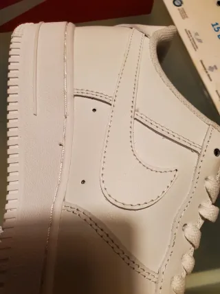 Nike Air Force 1 Triple White