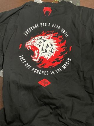 Camiseta Venum x Mike Tyson Tiger Negra