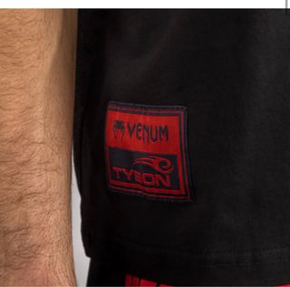 Camiseta Venum x Mike Tyson Tiger Negra