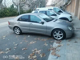 Mercedes-Benz Clase C 2006