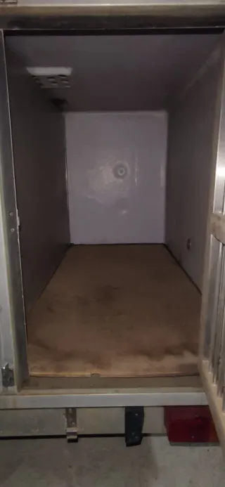 Remolque isotérmico para perros