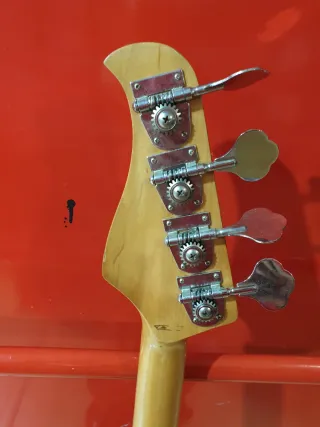 Bajo ASSIA Negro Pastillas Bartolini