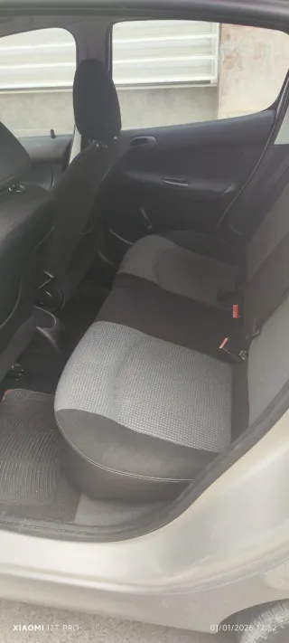 Peugeot 206 2004
