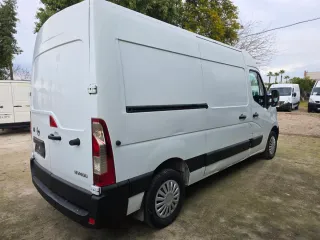 Nissan NV400 2016
