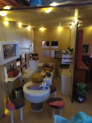 Casita de juguete chalet hecha a mano