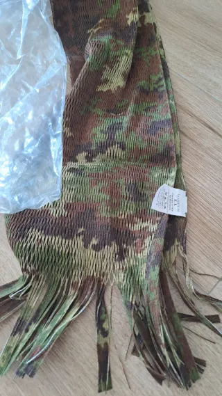 Sciarpa militare vegetata