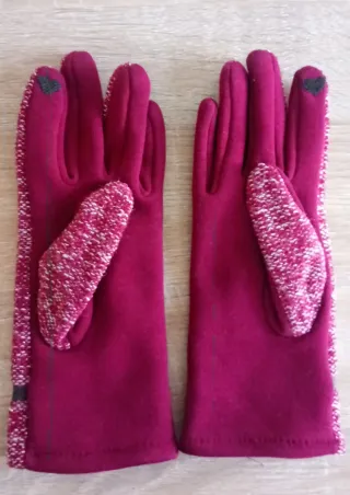 Guantes de lana con hebilla