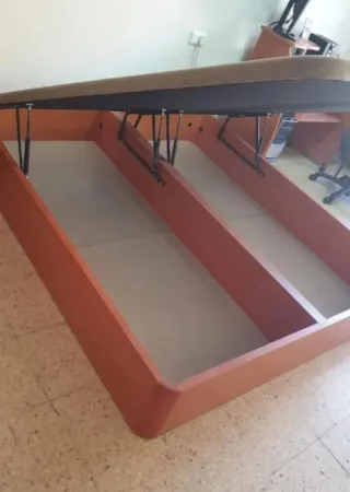 Canapés, colchones, somieres, cabezales,